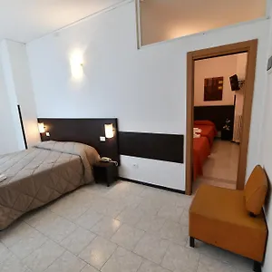 Szálloda Okinawa, Rimini