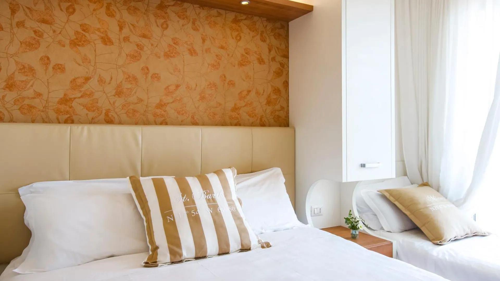 *** Hotel Eurhotel Rimini Itália